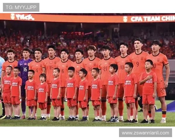 国足客场艰难逼平劲旅年轻球员发挥亮眼全场鏖战收获宝贵一分