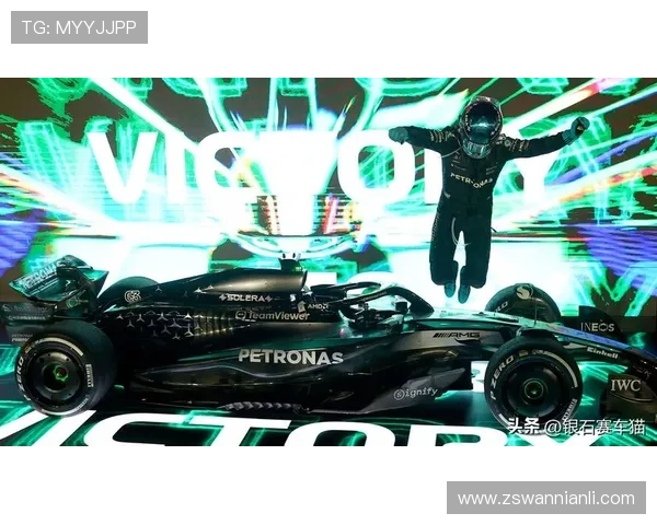 F1赛事最新动向：赛季冠军争夺战激烈 谁将登顶荣誉之巅