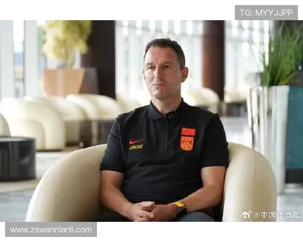 中国男足备战世界杯预选赛新周期年轻球员迎来关键考验主教练调整阵容